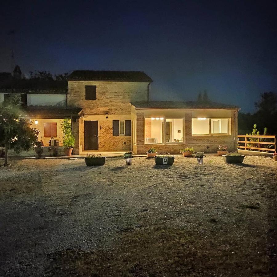 San Costanzo Casa Sorgente B&B 외부 사진