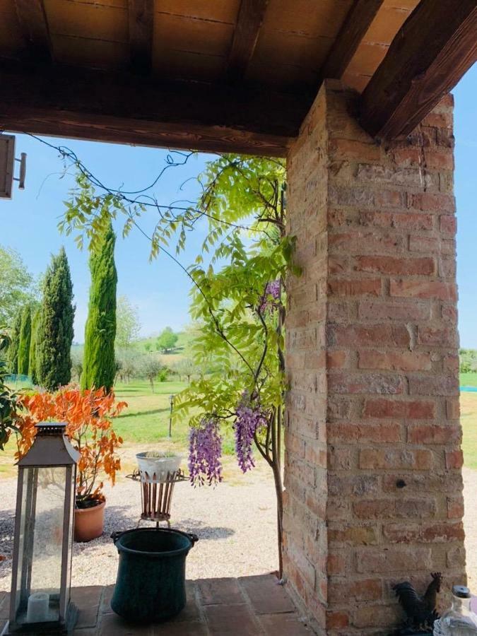 San Costanzo Casa Sorgente B&B 외부 사진